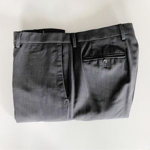 Banana Republic Classic Fit Mid Gray Trousers Size 33 / 30